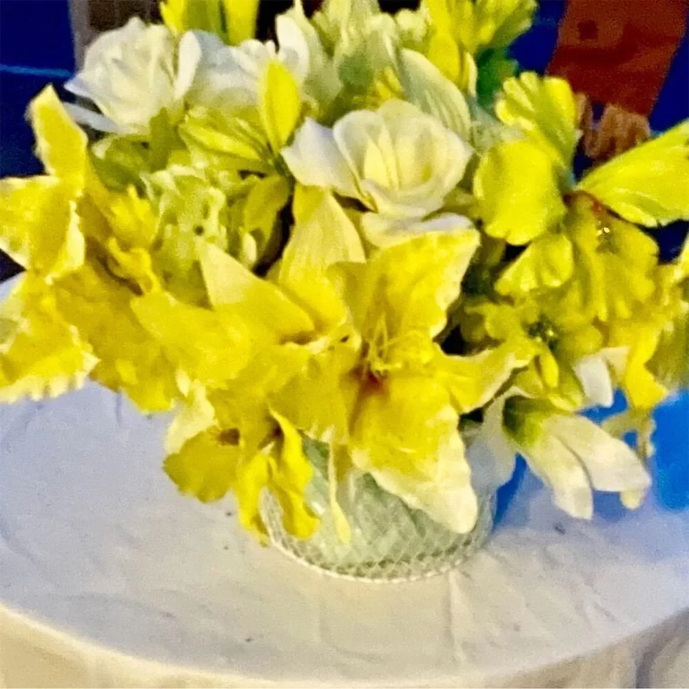 Please Read! Yellow Artificial Arrangement in Decorative Basket Centerpiece